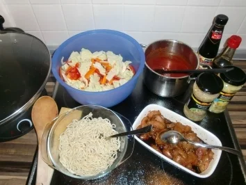 Rezept: Chop Suey mit Pute und Bratnudeln Bild Nr. 4 Chop Suey mit Pute und Bratnudeln - Rezept - Bild Nr. 4