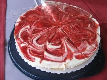 Erdbeertorte Marmoriert - Rezept