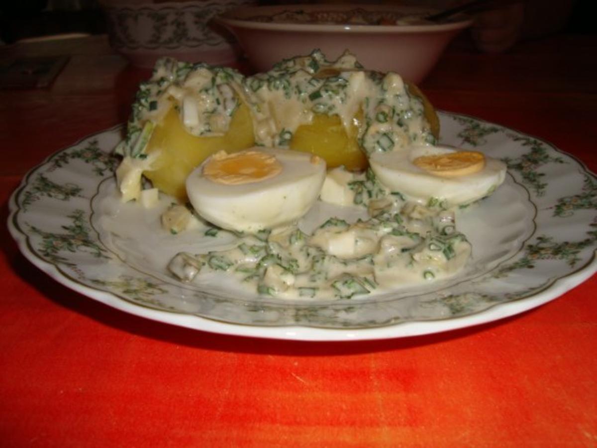 Eier in einer leckeren Kräutersauce - Rezept - Bild Nr. 2