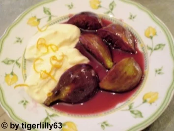 Rotweinfeigen mit Orangencreme - Rezept