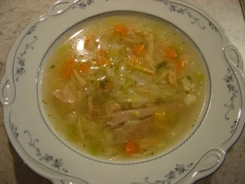 Rezept: Hühnersuppe.... ratz-fatz, gluten- und laktosefrei... mit Bildern Hühnersuppe.... ratz-fatz, gluten- und laktosefrei... mit Bildern - Rezept