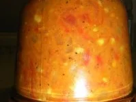 Rezept: Pesto: Tomaten-Pesto mit Avocado Pesto: Tomaten-Pesto mit Avocado - Rezept