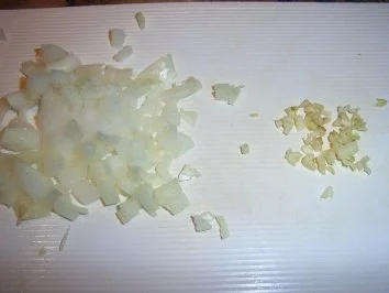 Rezept: Pesto: Tomaten-Pesto mit Avocado Bild Nr. 3 Pesto: Tomaten-Pesto mit Avocado - Rezept - Bild Nr. 3