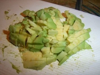 Rezept: Pesto: Tomaten-Pesto mit Avocado Bild Nr. 4 Pesto: Tomaten-Pesto mit Avocado - Rezept - Bild Nr. 4