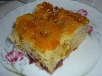 Cornflakes-Butterkuchen mit Kirschen - Rezept