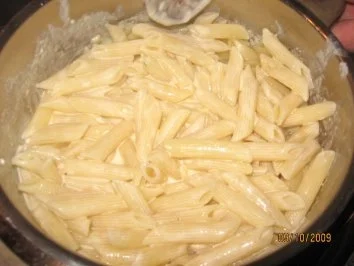 Penne 3 formaggi ( 3 Käsesauce) - Rezept - Bild Nr. 14