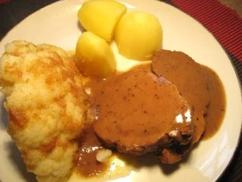Schweinebraten in Rahmsoße - Rezept