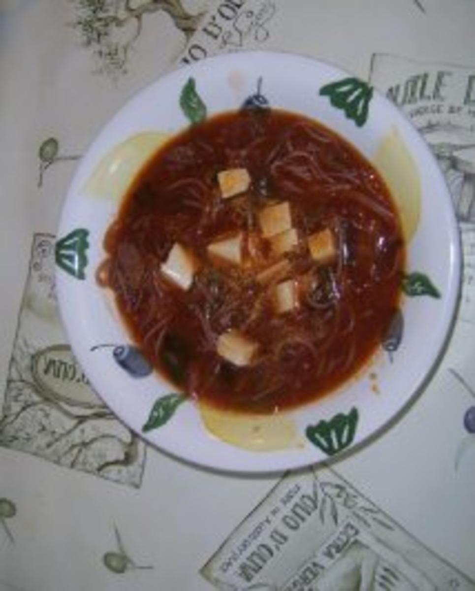 Nam Pla Suppe an Rotkohlbrühe mit Thunfisch - Rezept