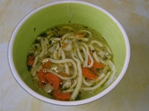 Omas Hühnernudelsuppe - Rezept - Bild Nr. 2