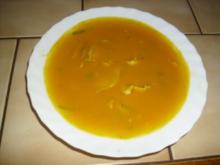 Möhren-Lauchzwiebel-Suppe - Rezept