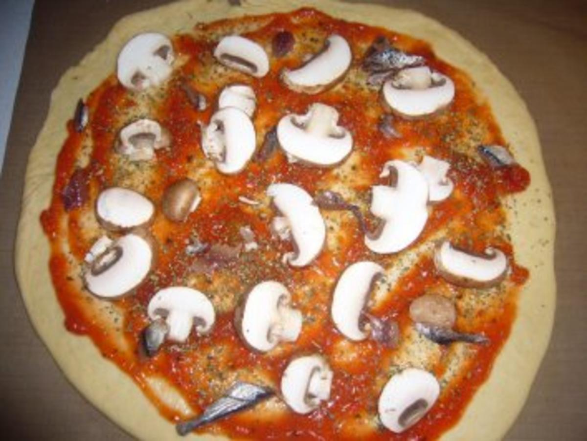Kikis Pizza Rucola - Rezept - Bild Nr. 6