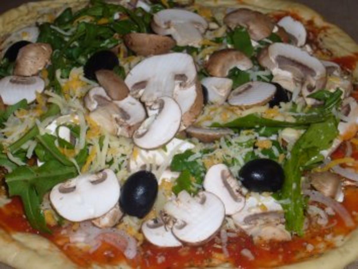 Kikis Pizza Rucola - Rezept - Bild Nr. 8