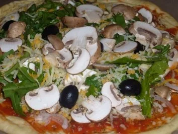 Rezept: Kikis Pizza Rucola Bild Nr. 8 Kikis Pizza Rucola - Rezept - Bild Nr. 8