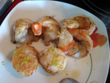 Rendevous: Jakobsmuschel + Garnele mit Spargelköpfen + Pfifferlingen - Rezept - Bild Nr. 3