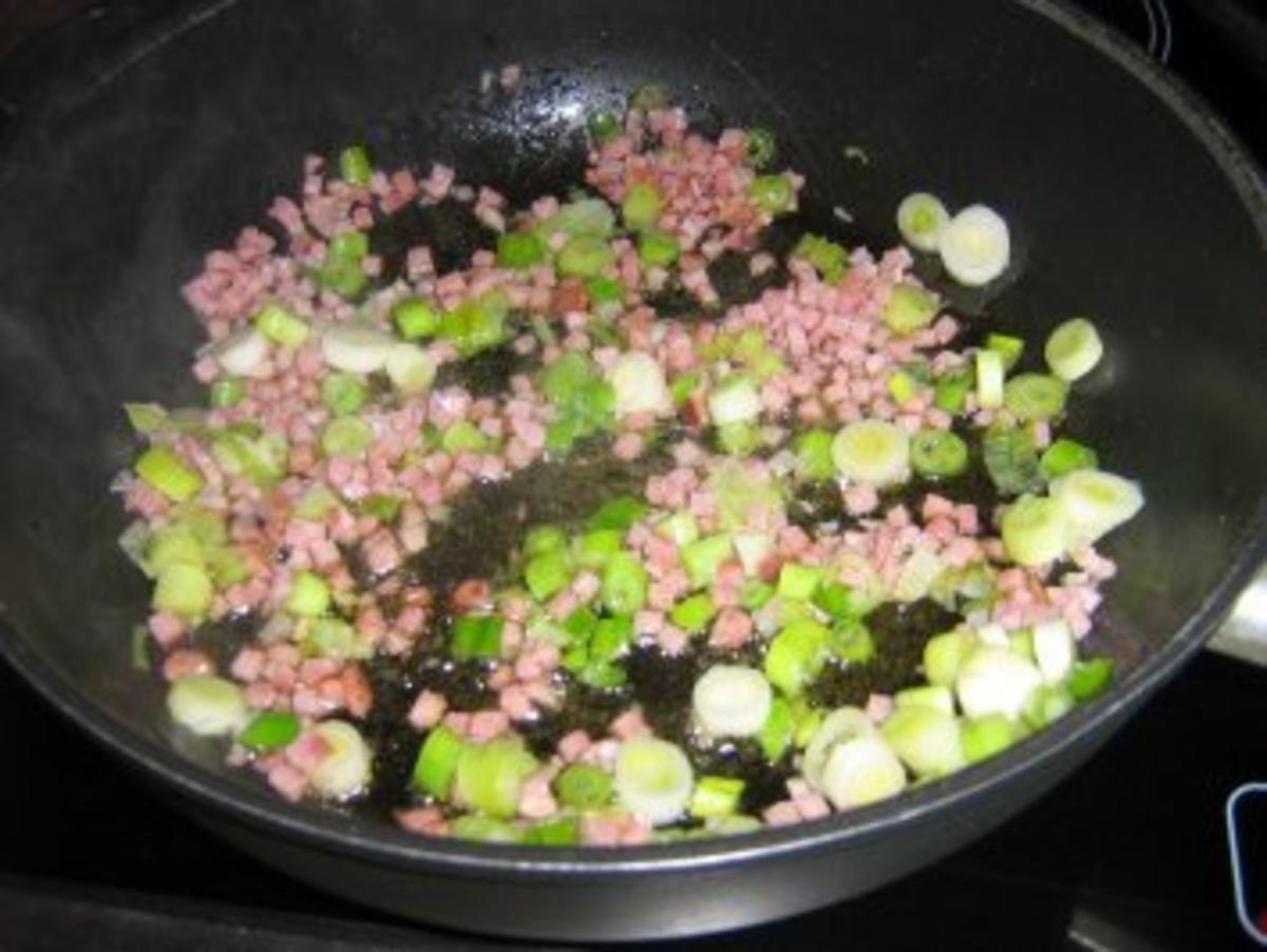 Fischfilet auf Bratkartoffeln unter einer Senf-Käse-Kruste - Rezept - Bild Nr. 5