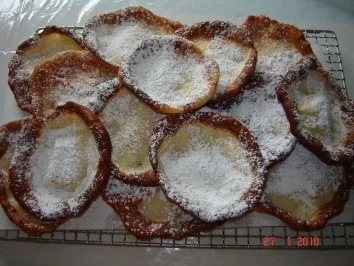 Rezept: Gebäck : Schmalznudeln Bild Nr. 5 Gebäck : Schmalznudeln - Rezept - Bild Nr. 5