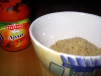 Walnuss-Brotaufstrich, pikant - Rezept - Bild Nr. 3