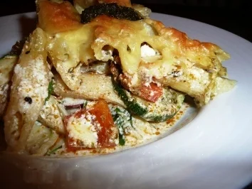 Nudelauflauf mit Gemüse und Basilikum - Rezept