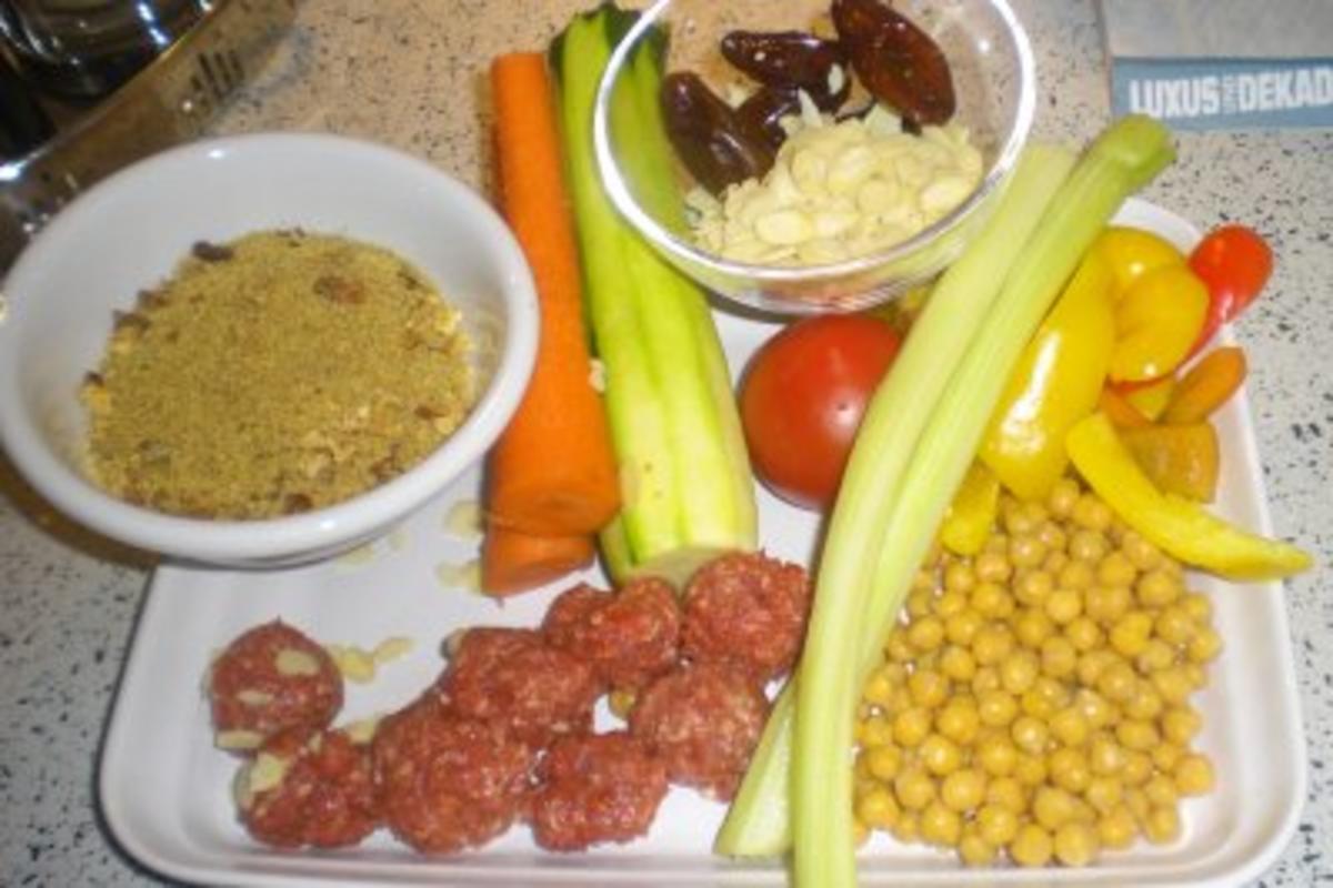 Bilder für Couscous mit Gemüse und Lammklößchen - Rezept