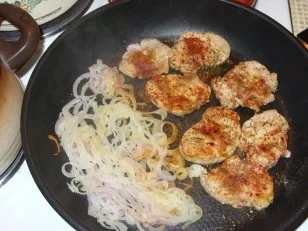 Rezept: Filetmedaillons mit Karottengemüse und Süßkartoffelbrei Bild Nr. 4 Filetmedaillons mit Karottengemüse und Süßkartoffelbrei - Rezept - Bild Nr. 4