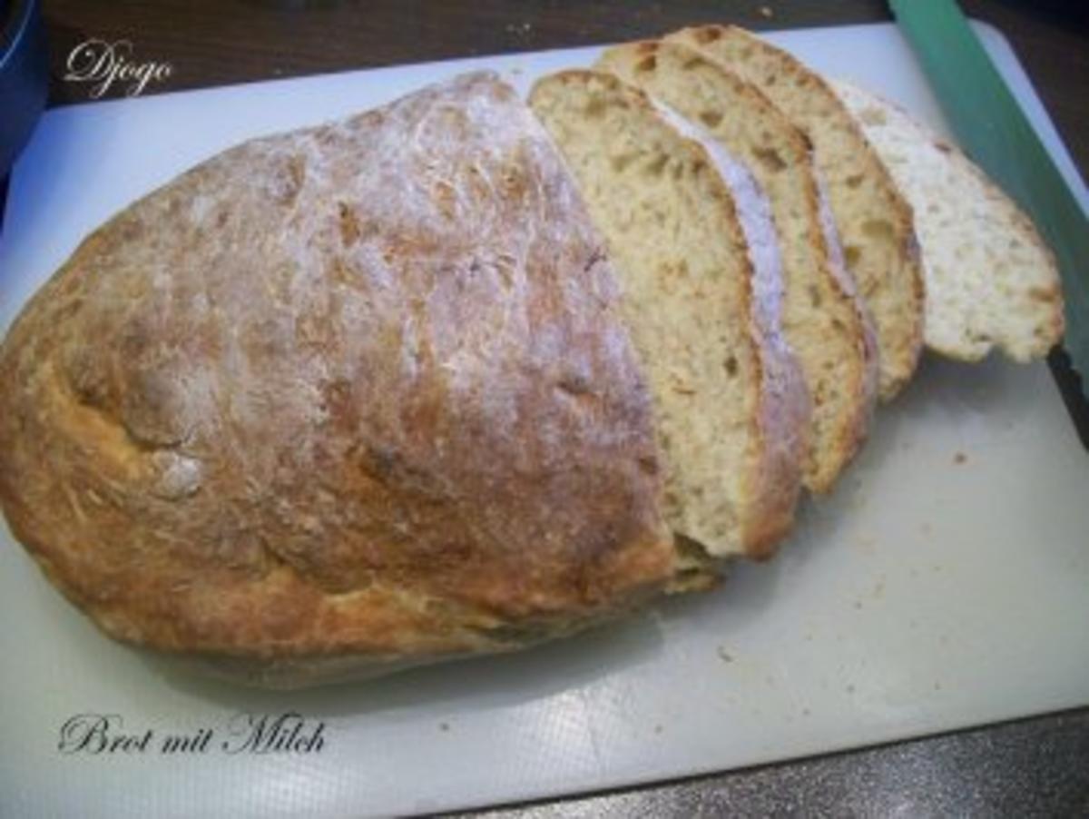 Bilder für Brot mit Milch - Rezept