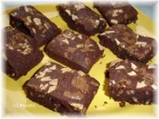 Kuchen/Gebäck - Brownies mit Rum und Mandeln - Rezept