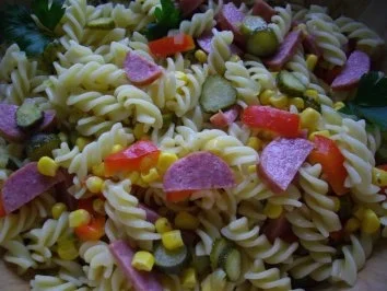 Pikanter Nudelsalat - Rezept - Bild Nr. 2