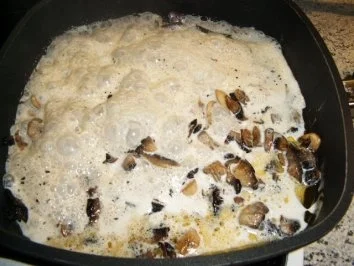 Rezept: Puten-Champignons-Käse-Pfanne Bild Nr. 7 Puten-Champignons-Käse-Pfanne - Rezept - Bild Nr. 7