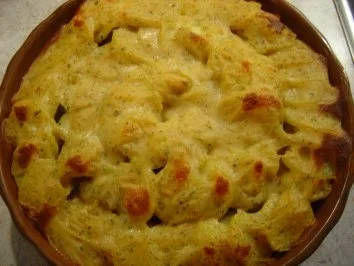 Rosenkohl-Hack-Auflauf mit Kartoffeln und Kräutersauce.... - Rezept