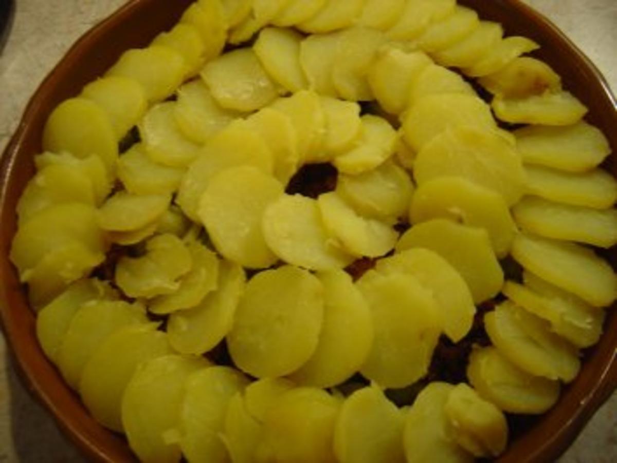 Rosenkohl-Hack-Auflauf mit Kartoffeln und Kräutersauce.... - Rezept - Bild Nr. 3