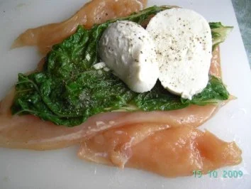 Rezept: Hühnerschnitzel gefüllt mit Mangold und Mozzarella Bild Nr. 3 Hühnerschnitzel gefüllt mit Mangold und Mozzarella - Rezept - Bild Nr. 3