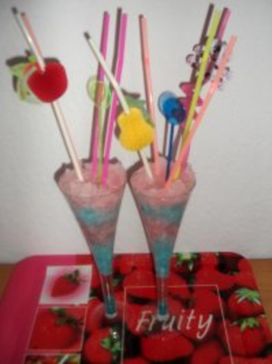 Bilder für Gestreifter Eis-Cocktail - Rezept