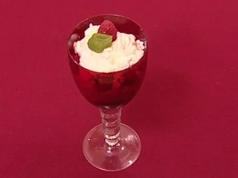 Rezept: Bufera di neve Extended Version (Himbeerbaiser) Bufera di neve Extended Version (Himbeerbaiser) - Rezept