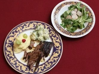 Rezept: Mamas Rinderbraten mit Salat (Bert Wollersheim) Mamas Rinderbraten mit Salat (Bert Wollersheim) - Rezept