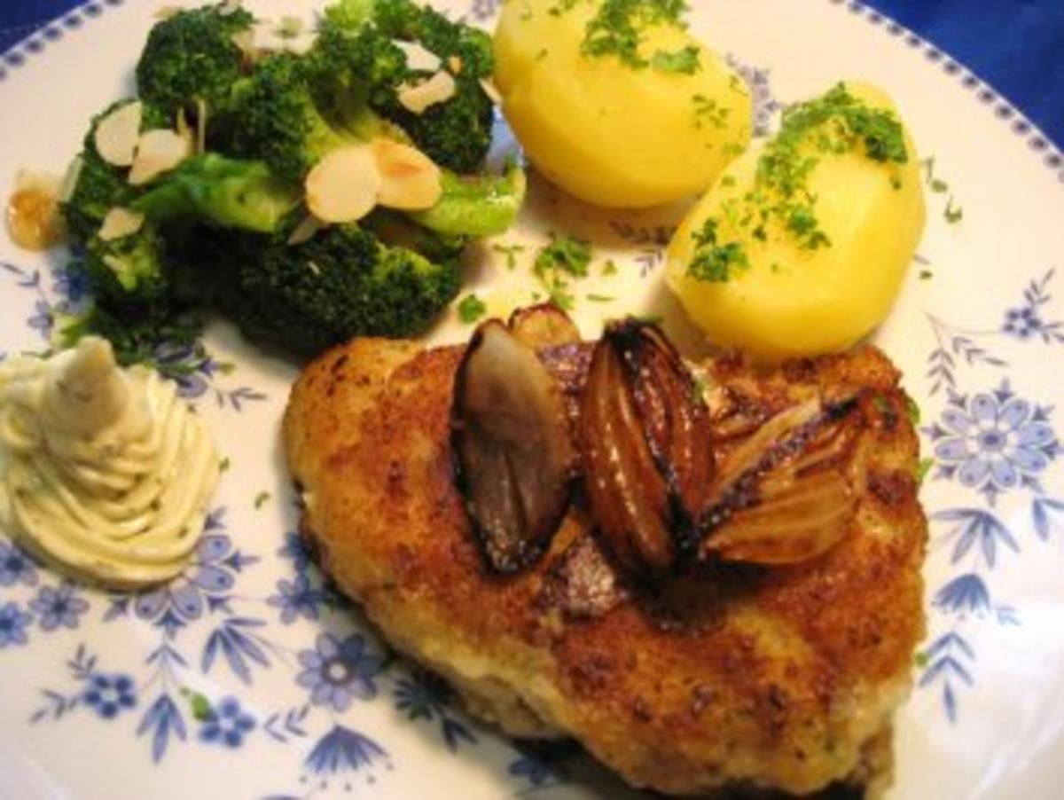 Bilder für Seelachsfilet mit Mandel-Broccoli und Petersilienkartoffeln... - Rezept
