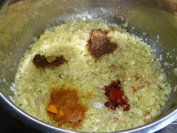 Rezept: Biggis leckere Curry-Sauce Bild Nr. 3 Biggis leckere Curry-Sauce - Rezept - Bild Nr. 3