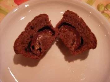 Rezept: Schokomuffins mit Pflaume Bild Nr. 4 Schokomuffins mit Pflaume - Rezept - Bild Nr. 4