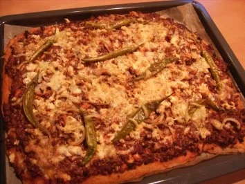 Gehacktespizza - Rezept