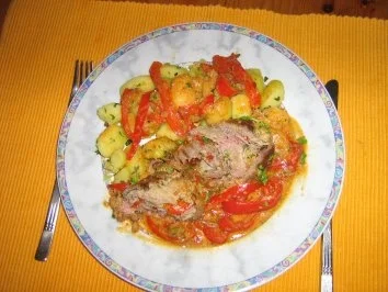 Hack-Kräuter-Rouladen in Paprikasauce an Gnocchis - Rezept - Bild Nr. 15