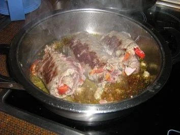 Hack-Kräuter-Rouladen in Paprikasauce an Gnocchis - Rezept - Bild Nr. 9