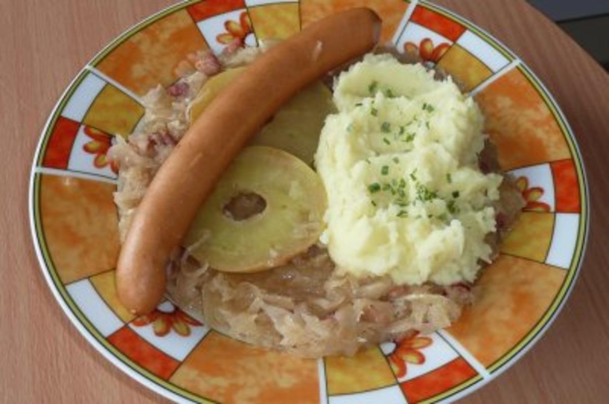 Gemüse: Sauerkraut-Kartoffel-Apfeltopf - Rezept