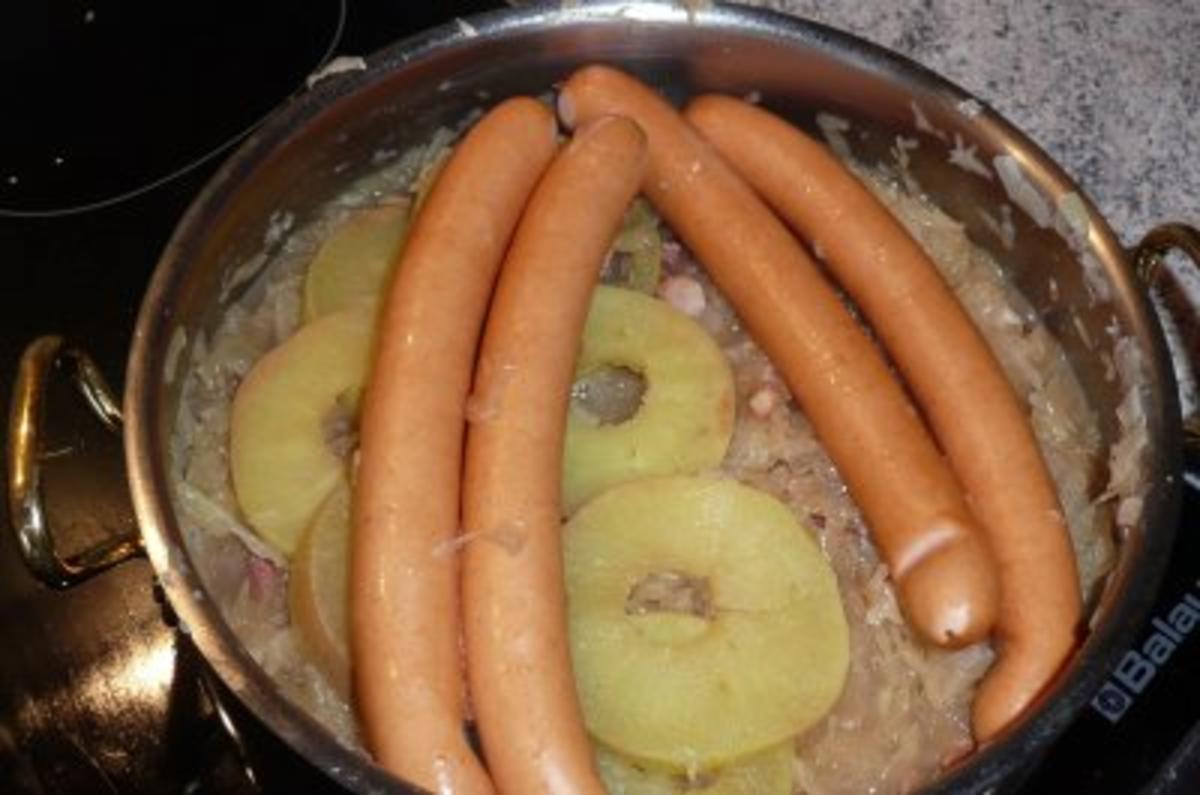 Gemüse: Sauerkraut-Kartoffel-Apfeltopf - Rezept - Bild Nr. 2