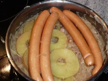 Gemüse: Sauerkraut-Kartoffel-Apfeltopf - Rezept - Bild Nr. 2
