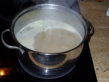 Knoblauchsuppe mit Käsecroutons - Rezept - Bild Nr. 2