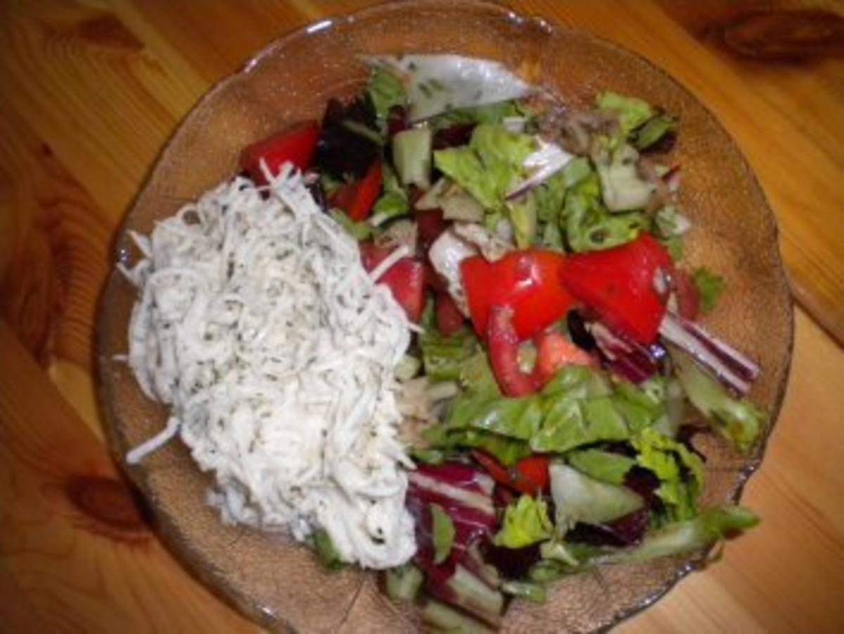 Bilder für Rinderschmorbraten mit Kartoffelstock, Gemüsesauce und gemischtem Salat - Rezept