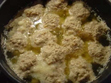 Rezept: Hackbällchen in Ei-Zitronenschaum-Sauce... Bild Nr. 4 Hackbällchen in Ei-Zitronenschaum-Sauce... - Rezept - Bild Nr. 4