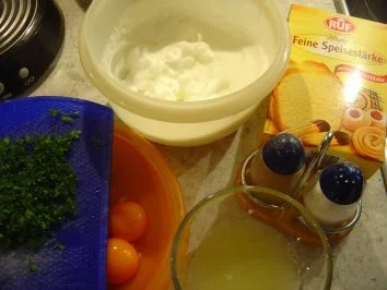 Rezept: Hackbällchen in Ei-Zitronenschaum-Sauce... Bild Nr. 5 Hackbällchen in Ei-Zitronenschaum-Sauce... - Rezept - Bild Nr. 5