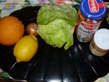 Rezept: Würstchen im Teigmantel auf grünem Salat Bild Nr. 4 Würstchen im Teigmantel auf grünem Salat - Rezept - Bild Nr. 4