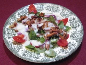 Feldsalat mit Pfifferlingen, Speck und Kartoffeldressing - Omas Feldsalat reloaded - Rezept