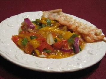 Rezept: Karibischer Mangosalat mit Garnelen Karibischer Mangosalat mit Garnelen - Rezept